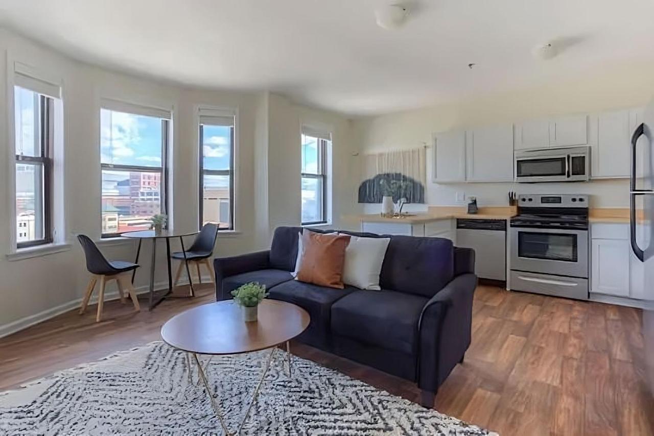 Perfect 1Br In Prime Location & View Of Stadiums 디트로이트 외부 사진